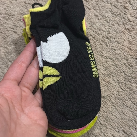 NWT Hello Kitty Socks 5 Pair - Picture 3 of 3